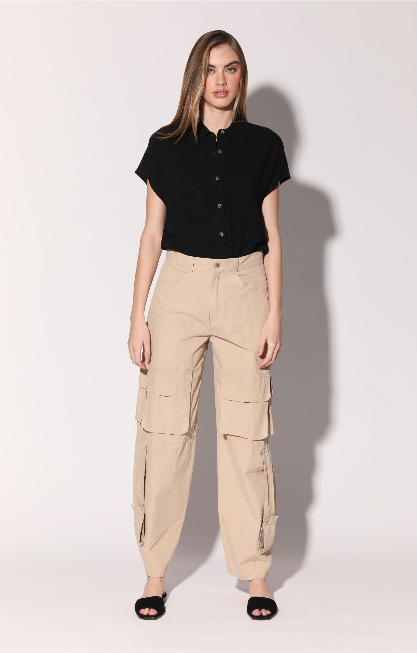 Robin Pant, Beige