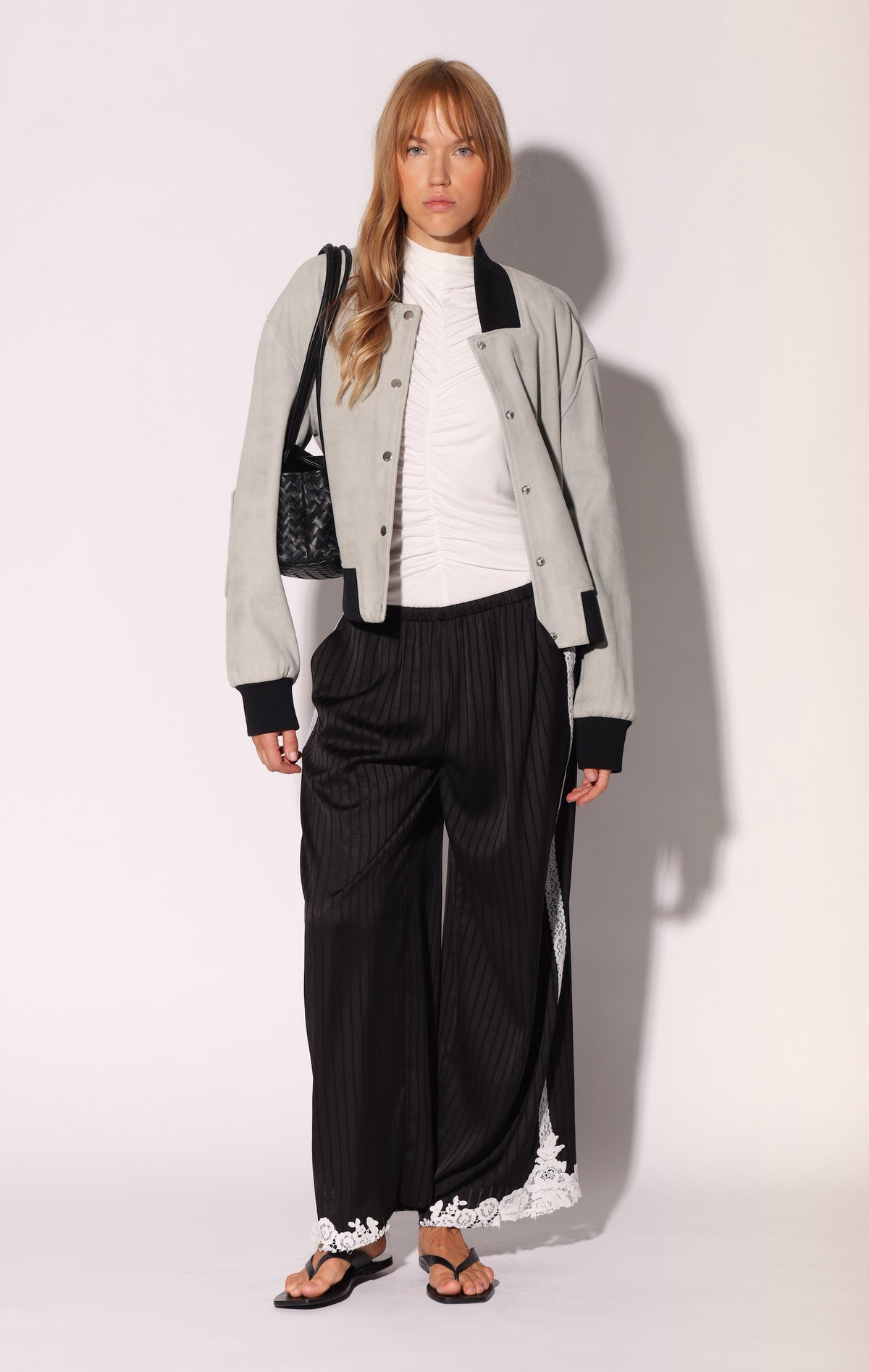 Velma Pant, Black