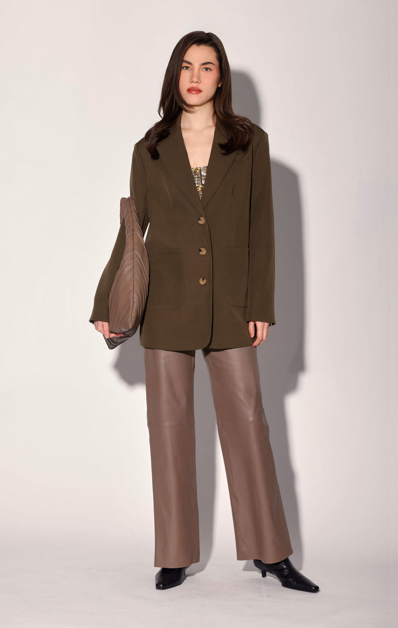 Jagger Blazer, Oregano