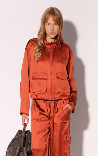 Jalen Jacket, Sienna