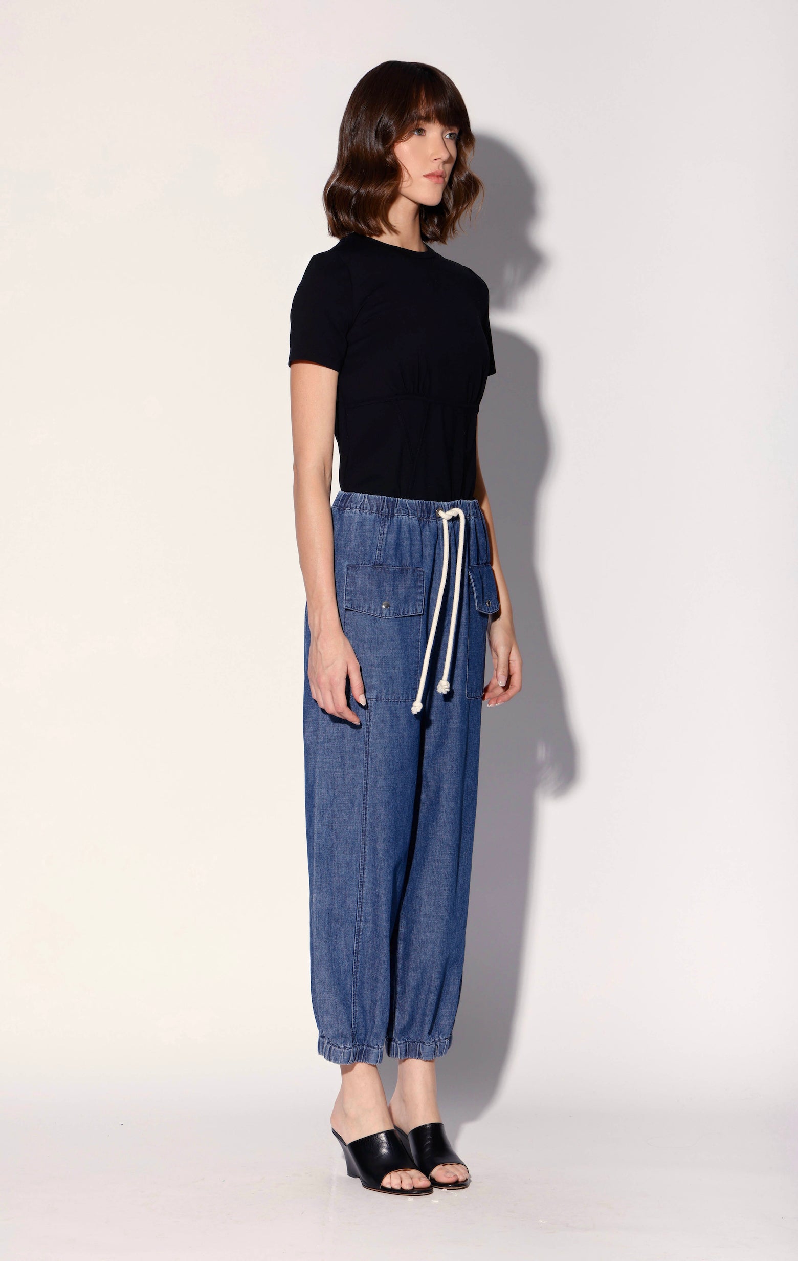Harriet Top, Black