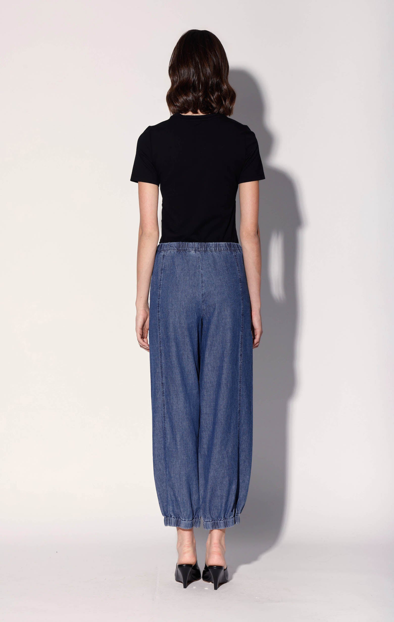 Harriet Top, Black