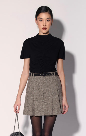 Monty Top, Black