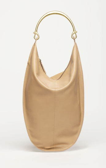 Luna Hobo, Latte