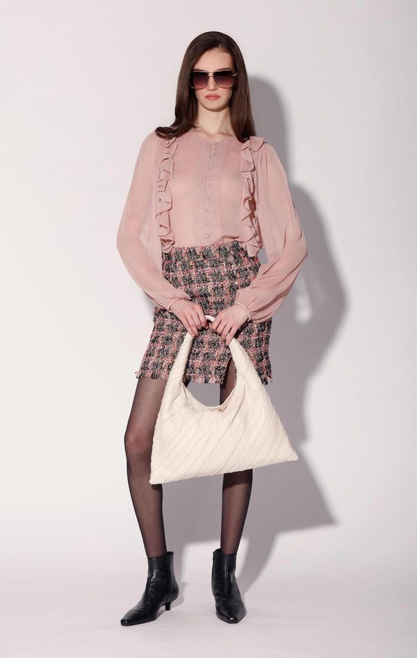 Dakota Shoulder, Oyster