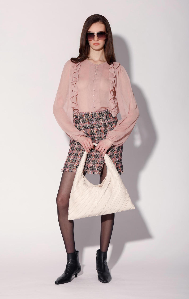 Dakota Shoulder, Oyster