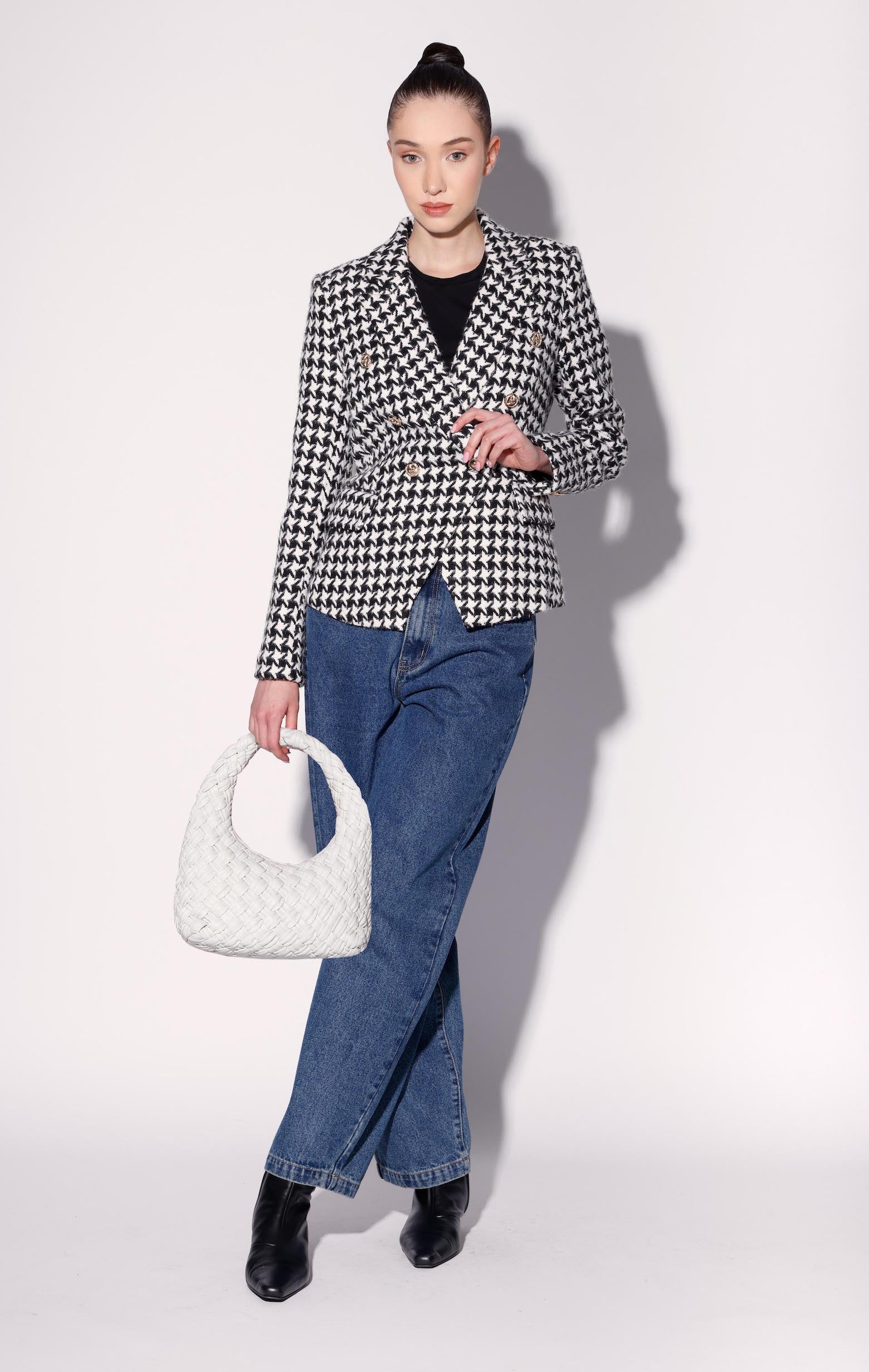 Indie Hobo, Bright White