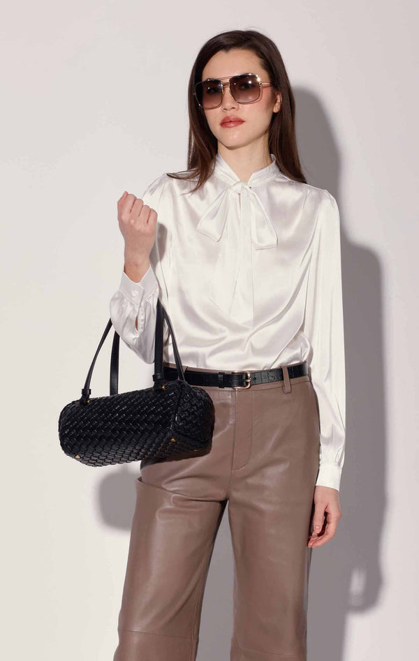 Lyla Barrel Shoulder, Black Puff