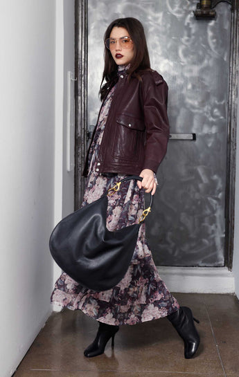 Myla Hobo, Black