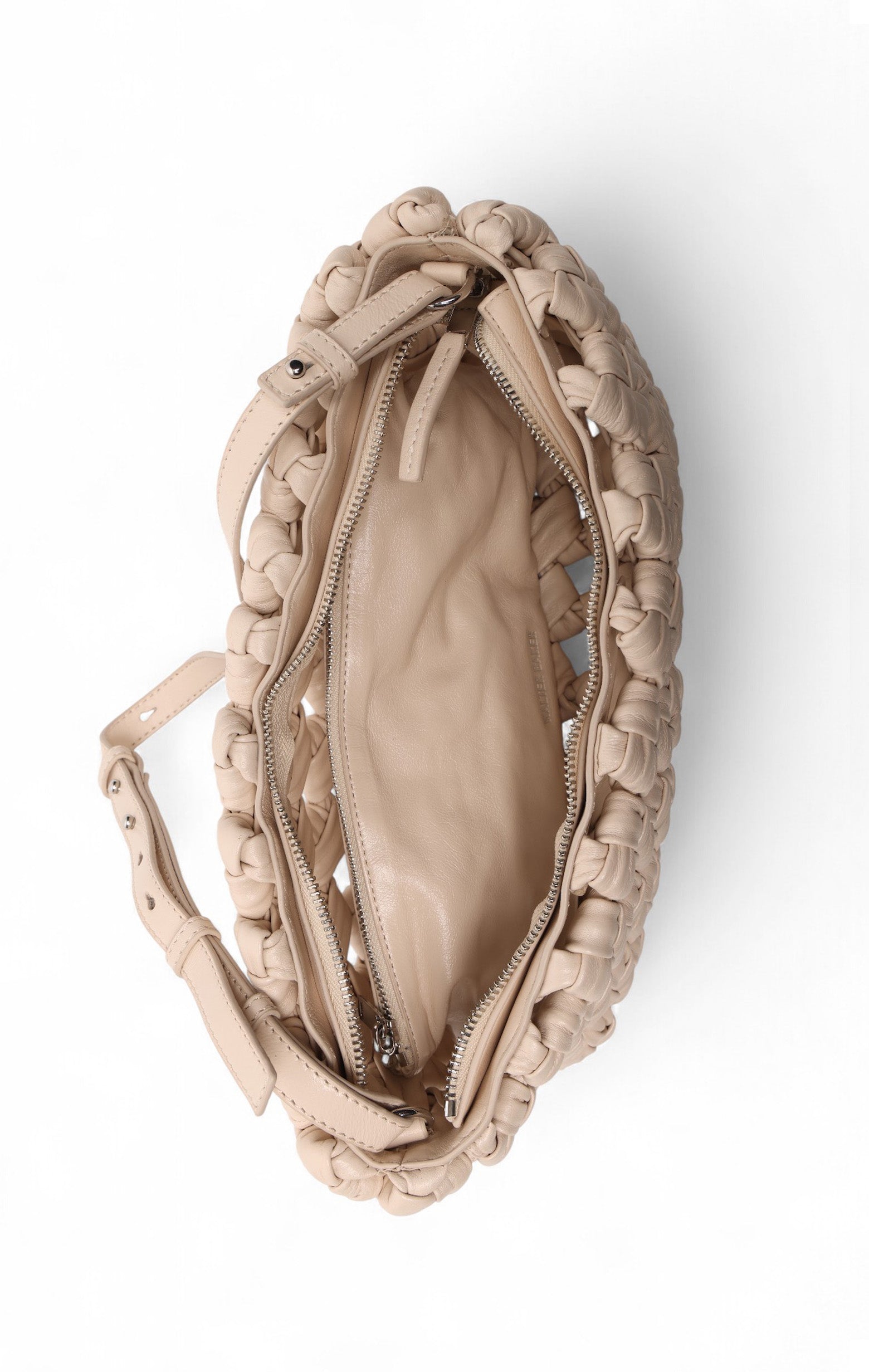 Ash Clutch, Oyster