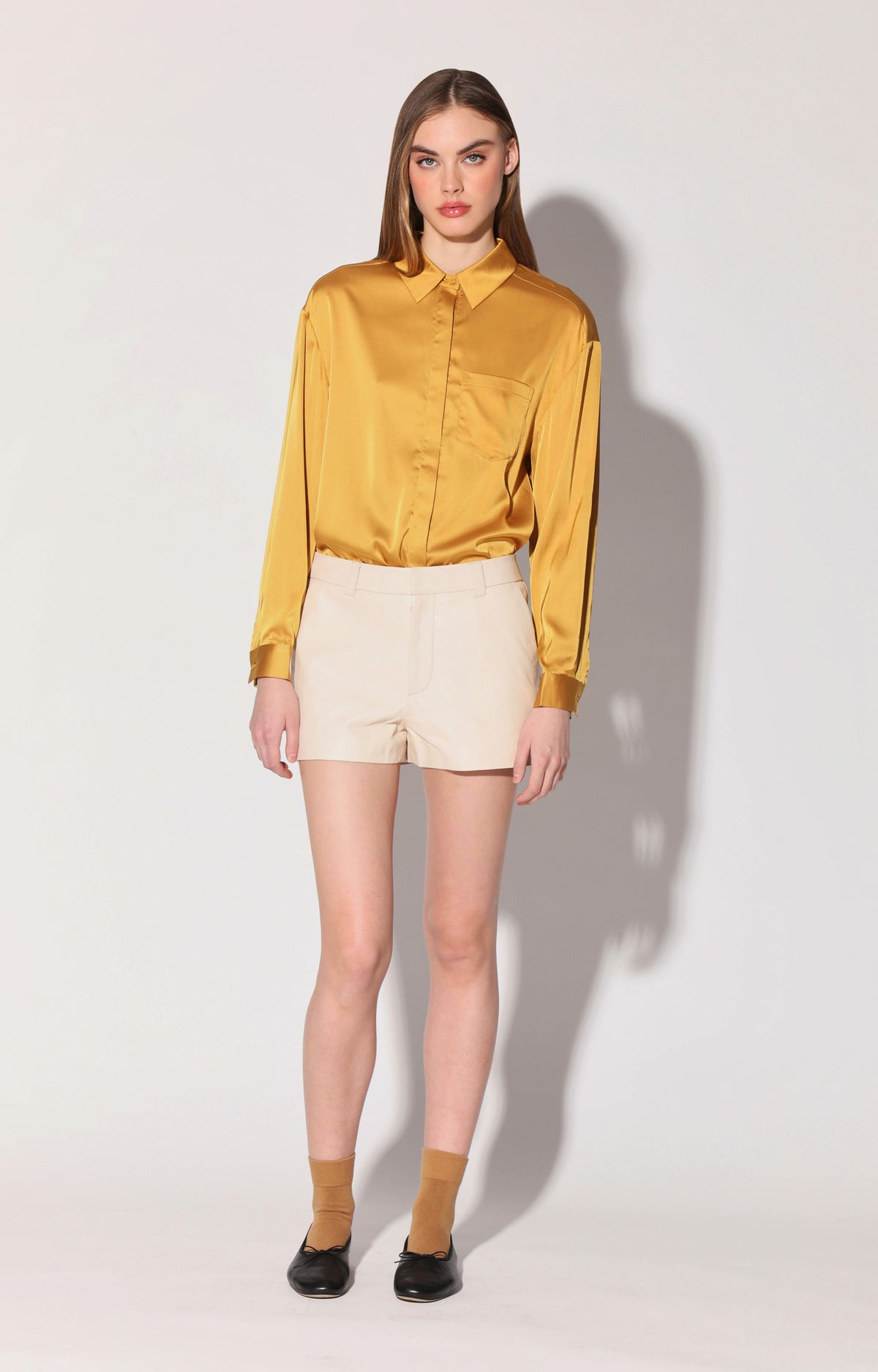 Marlene Short, Oyster - Leather (Pre Spring 2027)